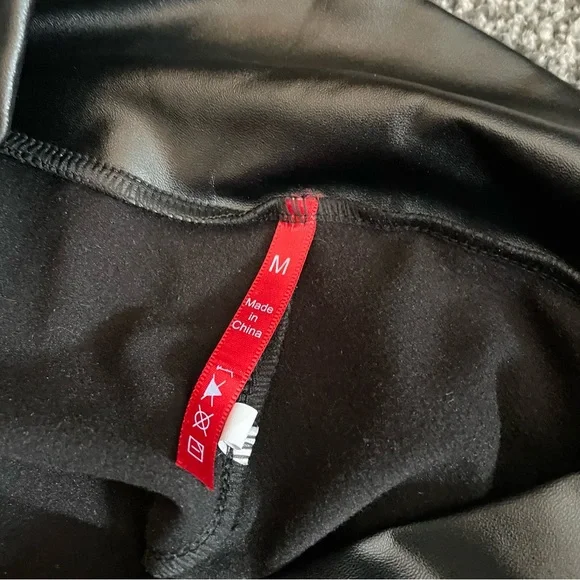 Stretchy Faux Leather Leggings - Medium - Picture 6 of 8
